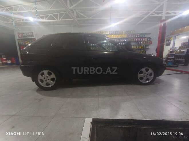 Opel Astra 1996, 555,550 km - 1.6 l - Bakı