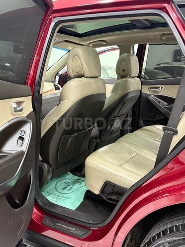 Hyundai Santa Fe-18