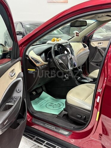 Hyundai Santa Fe-12