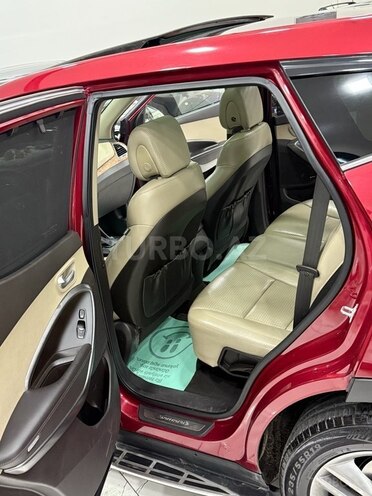 Hyundai Santa Fe-17