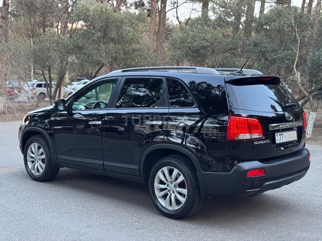 Kia Sorento 2011, 130,123 km - 2.0 l - Sumqayıt