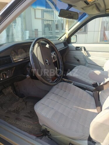 Mercedes 190 1991, 150,000 km - 2.0 l - Cəlilabad