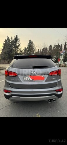 Hyundai Santa Fe-4