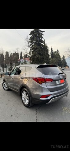 Hyundai Santa Fe-5