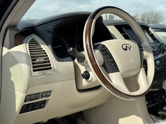 Infiniti QX56-14
