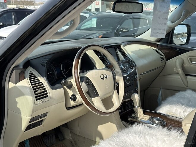 Infiniti QX56-13