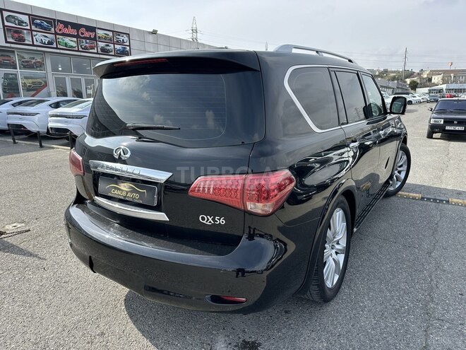 Infiniti QX56-8