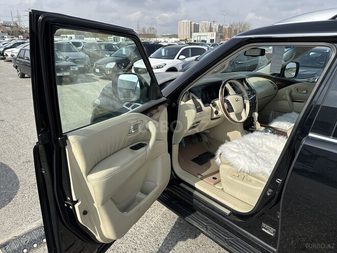 Infiniti QX56-15