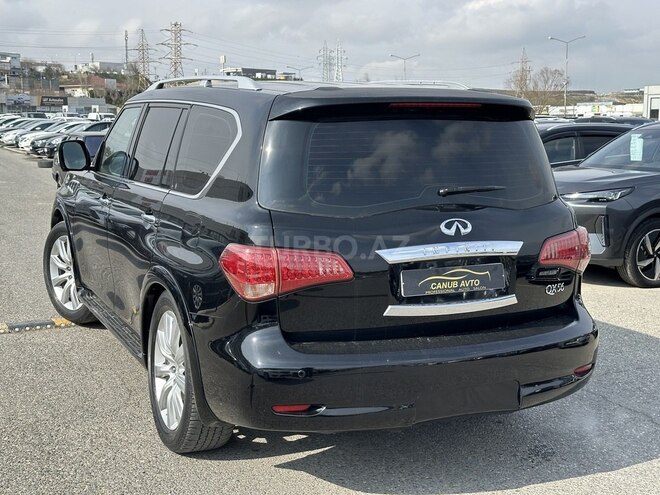 Infiniti QX56-7