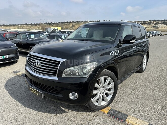 Infiniti QX56-3