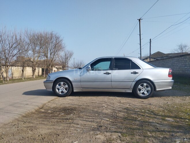 Mercedes C 200 1998, 400,000 km - 2.0 л - Cəlilabad