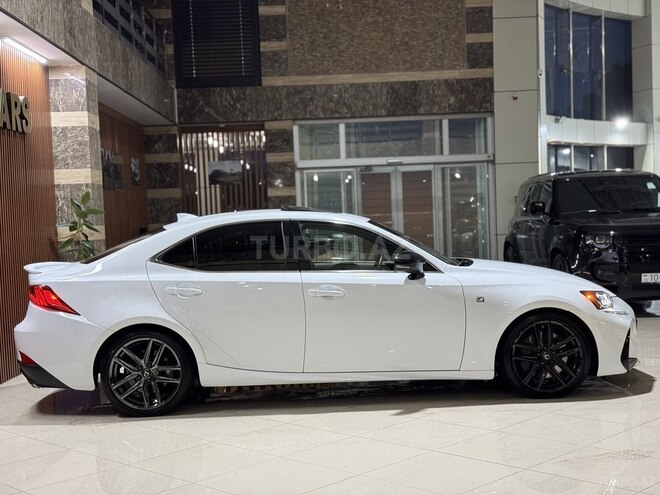 Lexus IS 300 2019, 31,250 km - 2.0 л - Bakı