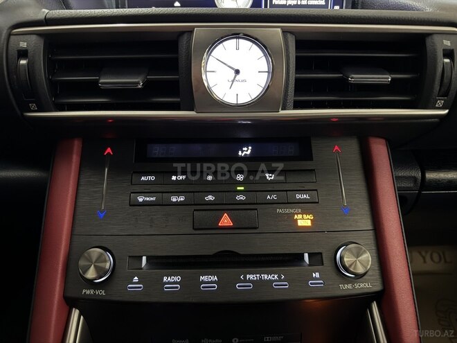 Lexus IS 300 2019, 31,250 km - 2.0 л - Bakı