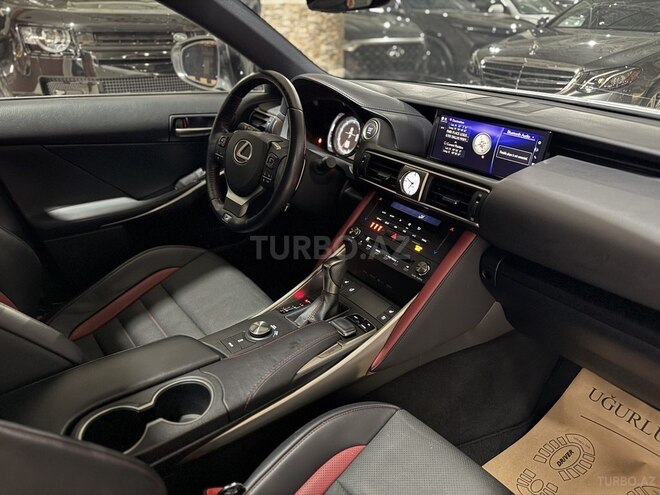 Lexus IS 300 2019, 31,250 km - 2.0 л - Bakı