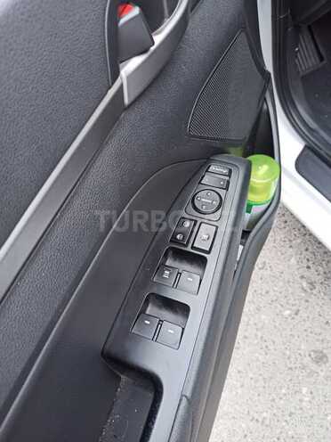 Hyundai Avante 2018, 680,000 km - 1.6 l - Bakı