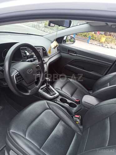 Hyundai Avante 2018, 680,000 km - 1.6 l - Bakı