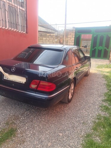 Mercedes E 240 1998, 265,343 km - 2.4 l - Bakı