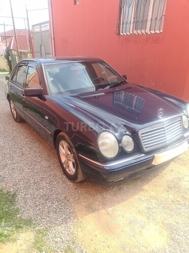 Mercedes E 240 1998, 265,343 km - 2.4 l - Bakı