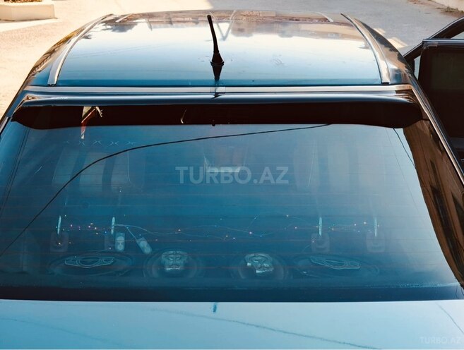 Mercedes E 250 1995, 314,000 km - 2.5 l - Bakı