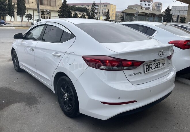 Hyundai Avante-7