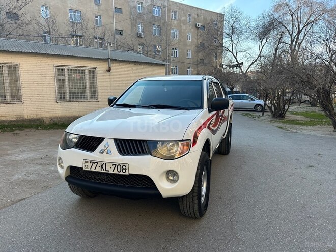 Mitsubishi L200 2008, 275,000 km - 2.5 l - Bakı