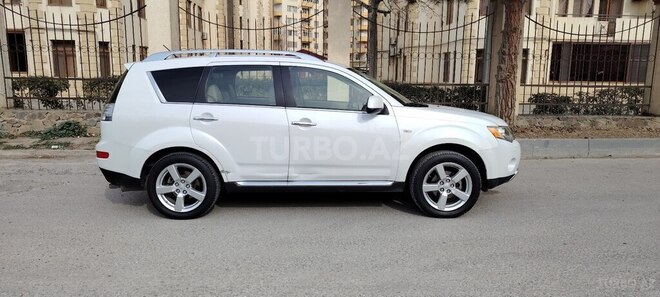 Mitsubishi Outlander 2008, 208,405 km - 3.0 l - Bakı