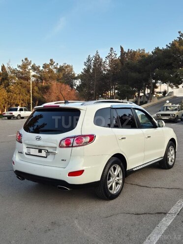 Hyundai Santa Fe-5