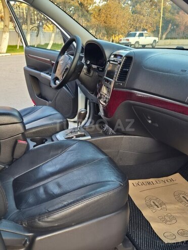 Hyundai Santa Fe-10