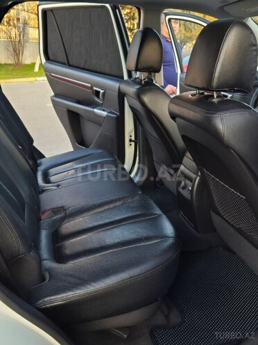 Hyundai Santa Fe-14