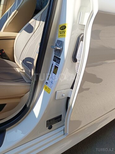 BMW 528-9