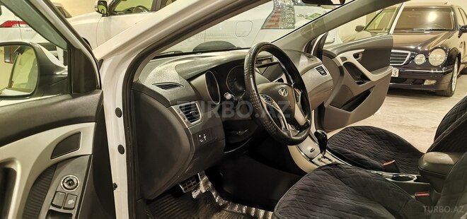Hyundai Elantra 2011, 214,000 km - 1.8 l - Sumqayıt