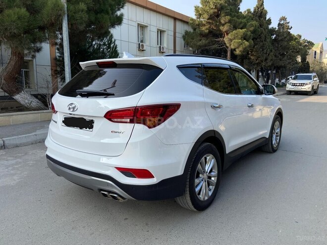 Hyundai Santa Fe-4