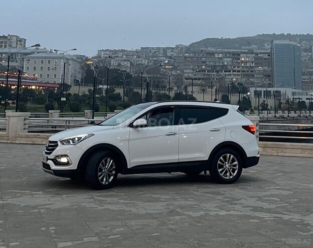 Hyundai Santa Fe-11