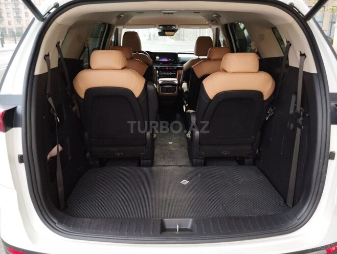 Kia Carnival-15
