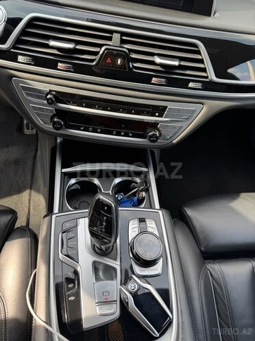 BMW 740 2018, 93,000 km - 3.0 l - Bakı