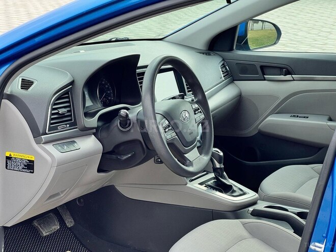 Hyundai Elantra 2017, 73,000 km - 2.0 l - Bakı
