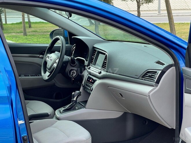 Hyundai Elantra 2017, 73,000 km - 2.0 l - Bakı