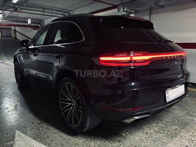 Porsche Macan-6