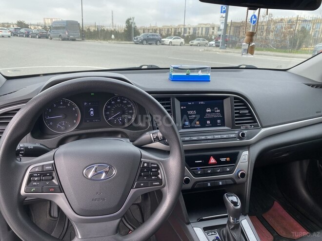 Hyundai Elantra 2018, 91,733 km - 2.0 l - Bakı