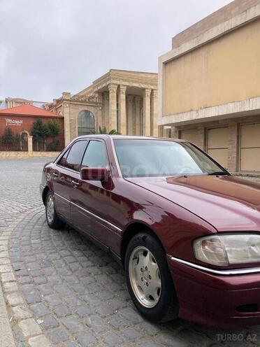 Mercedes C 180 1995, 324,323 km - 1.8 l - Bakı