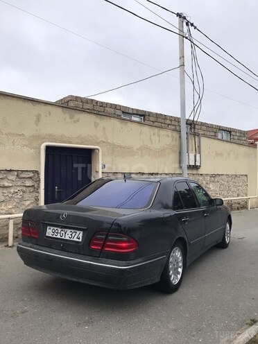 Mercedes E 270 2000, 454,000 km - 2.7 l - Bakı