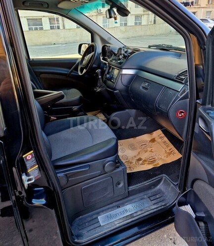 Mercedes Viano-12