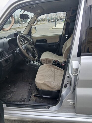 Mitsubishi Pajero io 2002, 294,000 km - 2.0 л - Sumqayıt