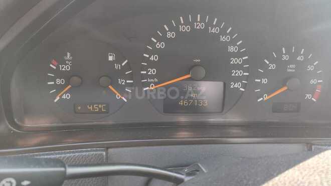 Mercedes E 200 1999, 467,133 km - 2.0 l - İsmayıllı