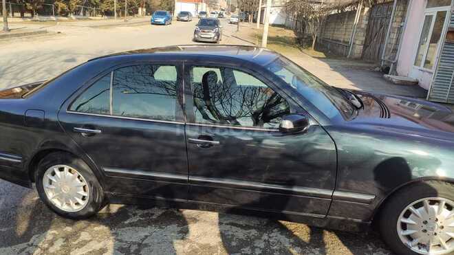 Mercedes E 200 1999, 467,133 km - 2.0 l - İsmayıllı