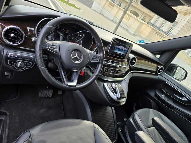Mercedes V 220 2017, 236,800 km - 2.2 л - Bakı