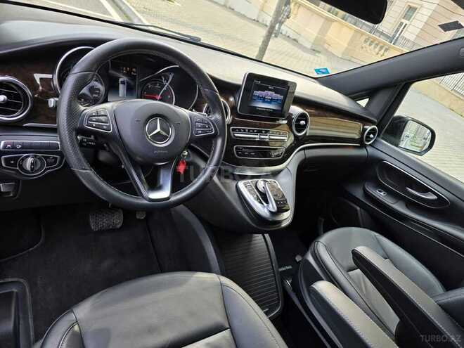 Mercedes V 220 2017, 236,800 km - 2.2 л - Bakı