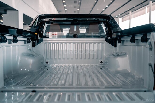 Mitsubishi L200-9