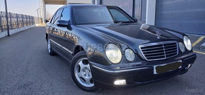 Mercedes E 240 2000, 325,678 km - 2.4 l - Tovuz