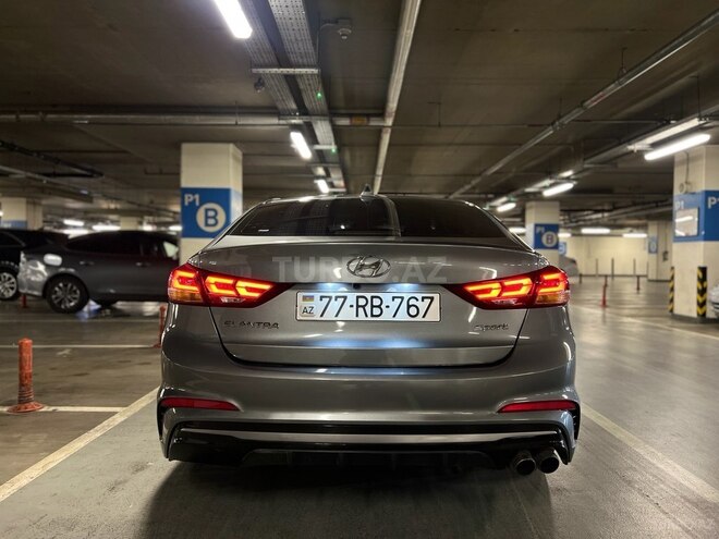 Hyundai Elantra 2018, 103,806 km - 1.6 л - Bakı